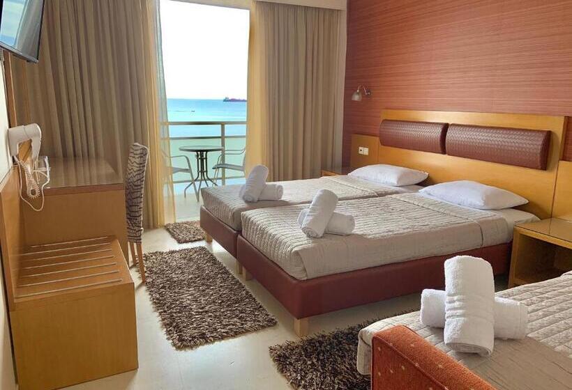 Triple Room Sea View, Flisvos