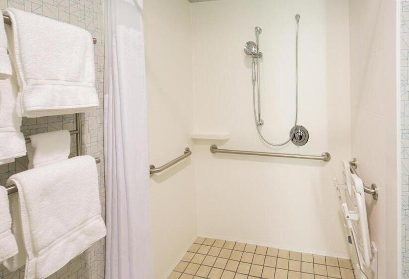 חדר סטנדרט, מיטת קינג, מותאם לאדם עם מוגבלויות, Holiday Inn Express & Suites Pahrump, An Ihg