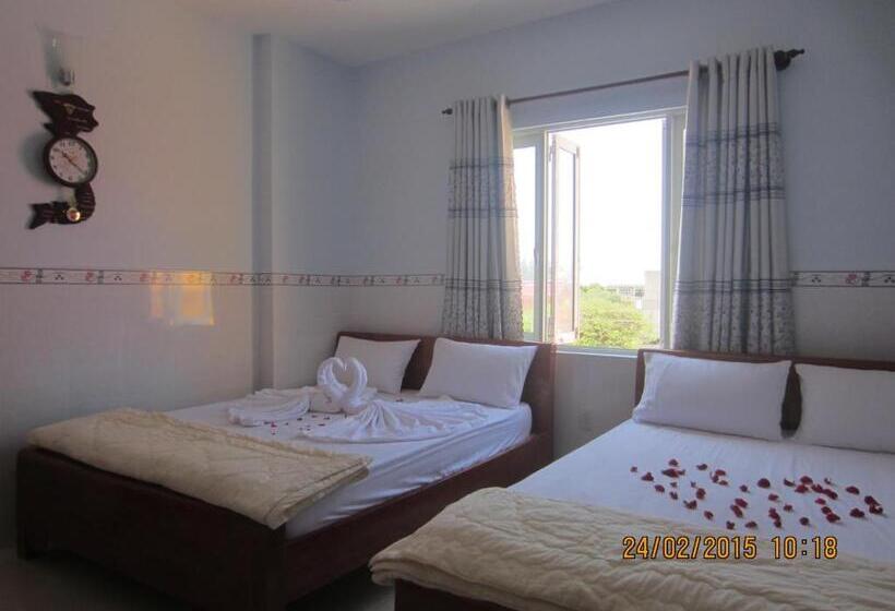 اتاق استاندارد چهار تخته, Ngan Giang Guest House