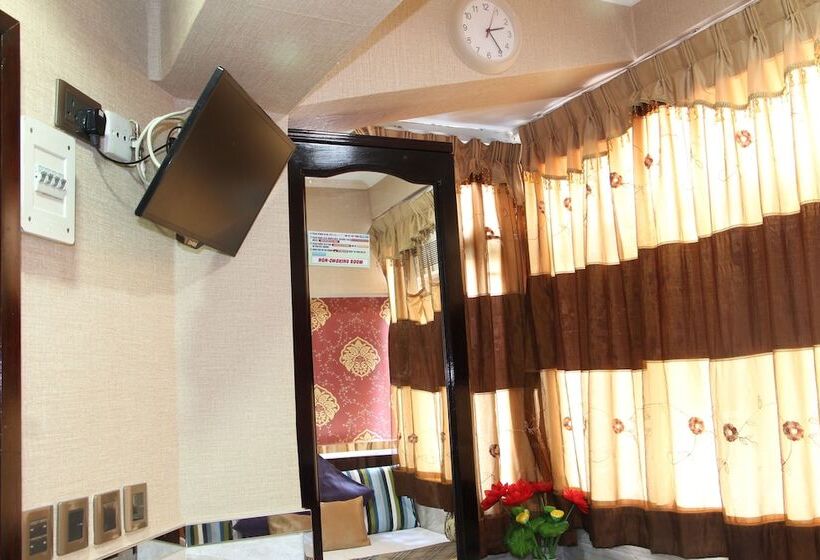 اتاق استاندارد, Temple Street