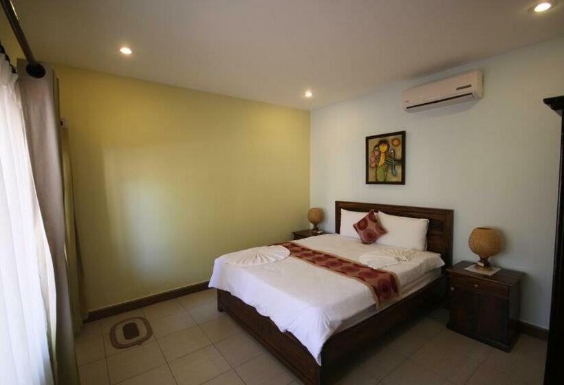 اتاق استاندارد با چشم‌انداز استخر, Xin Chao