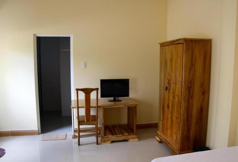 اتاق استاندارد, Xin Chao