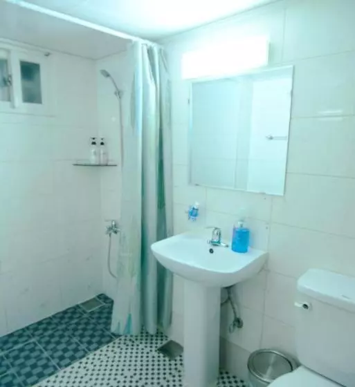 Vuode Makuusalissa, Insadong Hostel