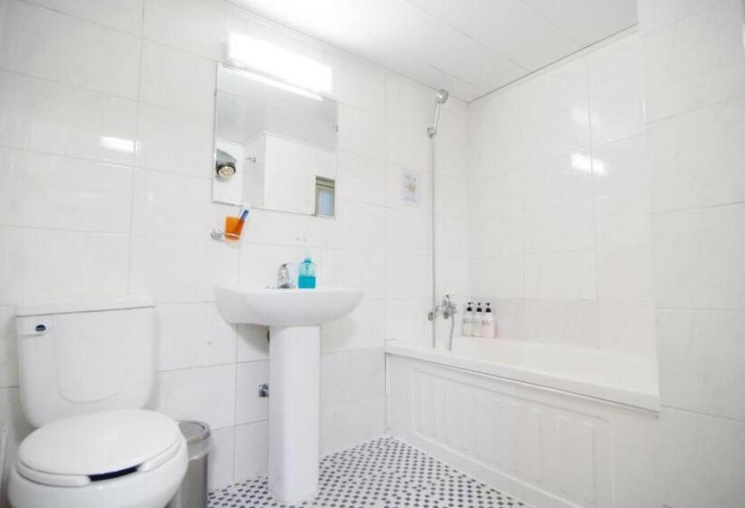 4인용 스탠다드 룸, Insadong Hostel