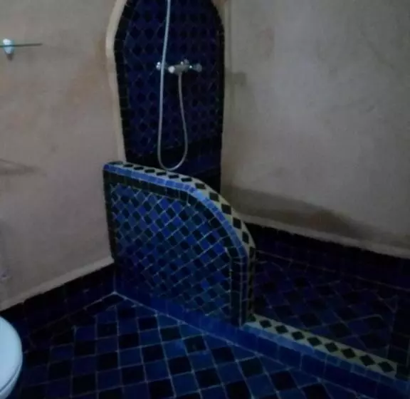 اتاق استاندارد با تخت بزرگ, Riad Letchina