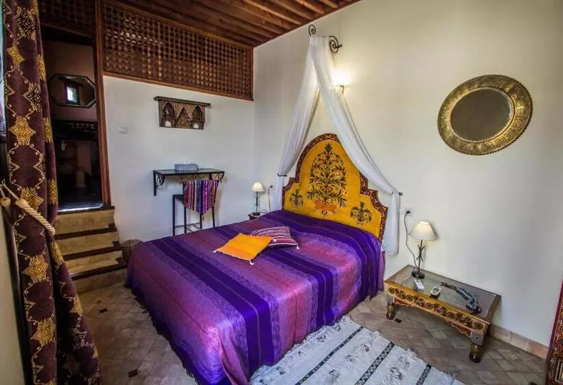 اتاق استاندارد با تخت بزرگ, Riad Letchina