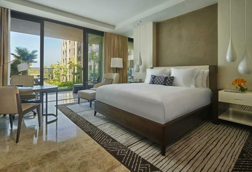 اتاق لوکس با تخت بزرگ, Four Seasons Hotel Casablanca