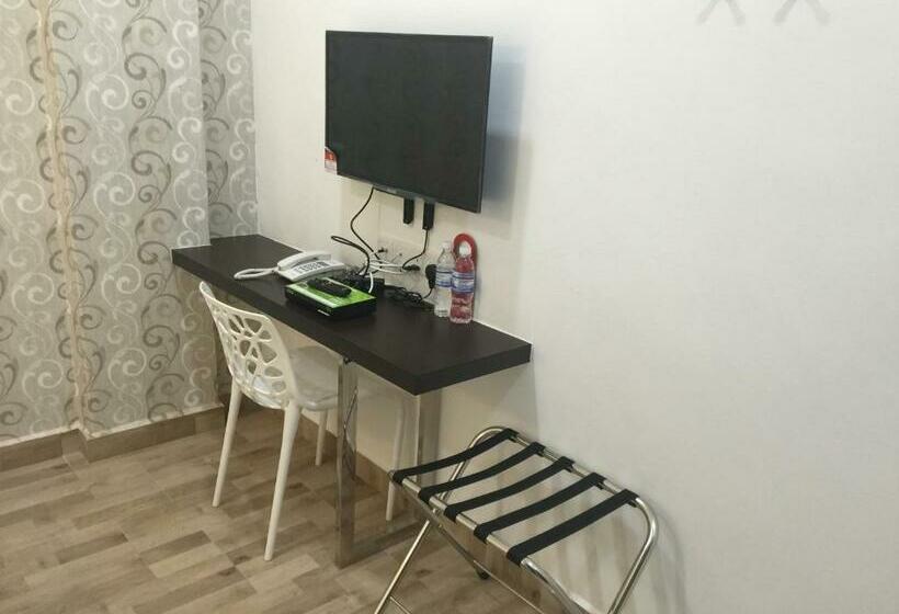 اتاق لوکس, Apple Inn