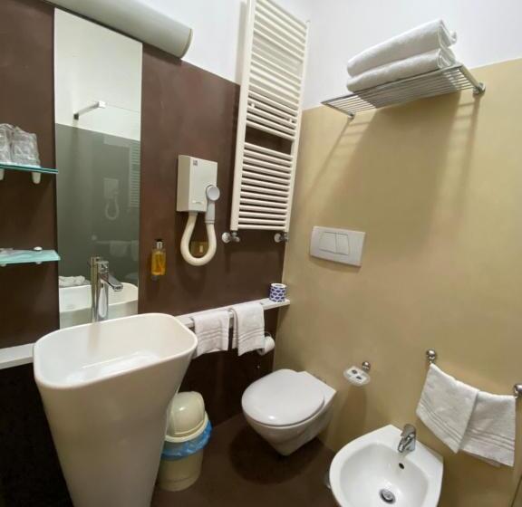 Standard Single Room