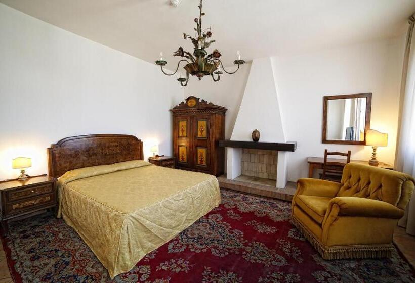 חדר סופריור, Luna