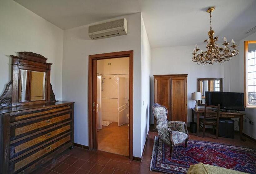 Quarto Triplo Estandar, Luna