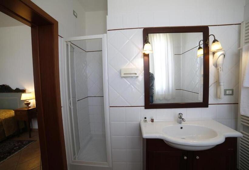 חדר סטנדרט, Luna