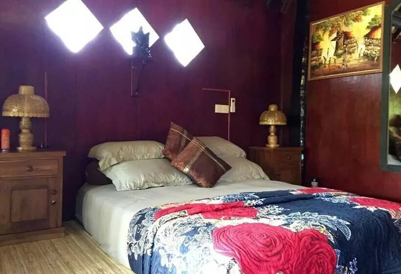 １ベッドルームハウス, Mahogany Cottage