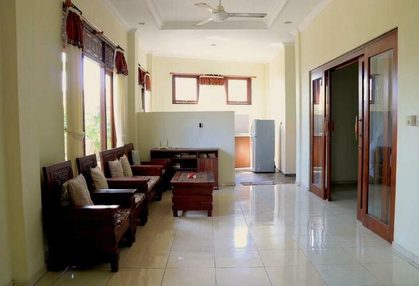 غرفة عائلية مطلّة علي البحر, Rumah Wayans Lipah