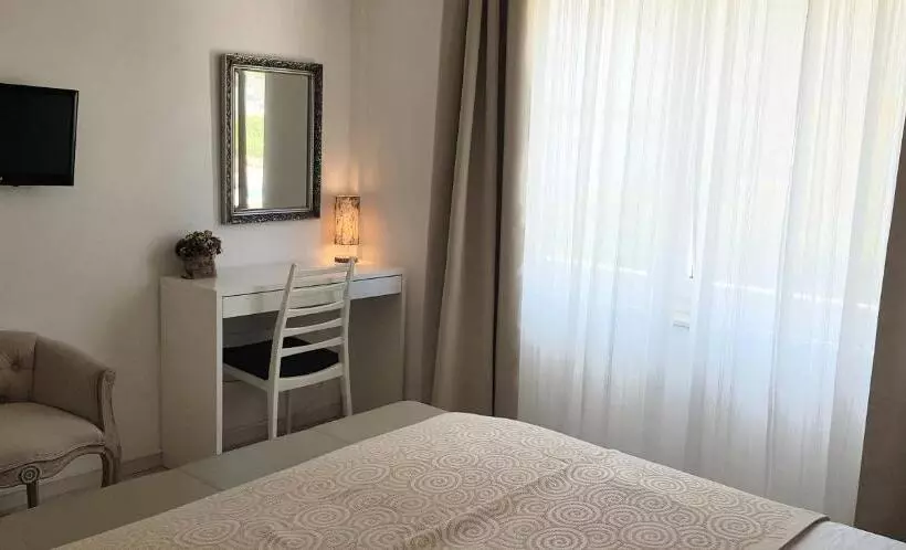 اتاق استاندارد, Boutique Villa Revelin