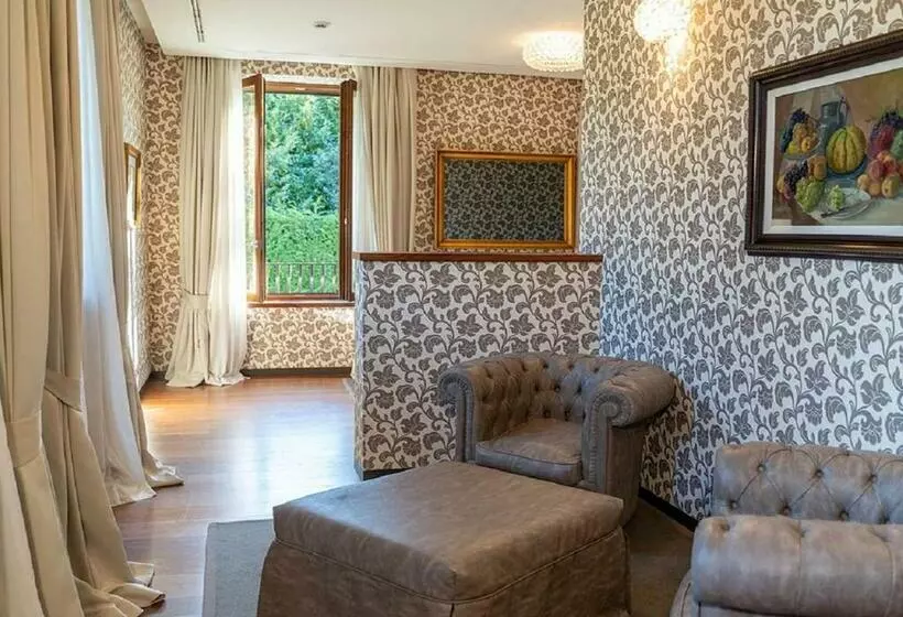 公園ビューのジュニアスイート, Villa Lario Resort Mandello
