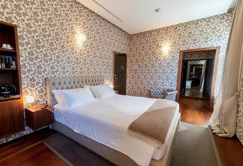 マウンテンビューデラックスルーム, Villa Lario Resort Mandello