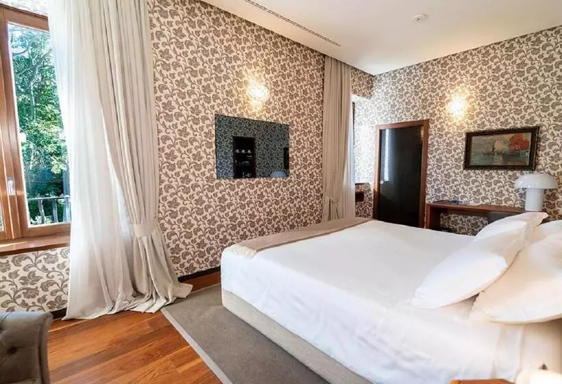 マウンテンビューデラックスルーム, Villa Lario Resort Mandello