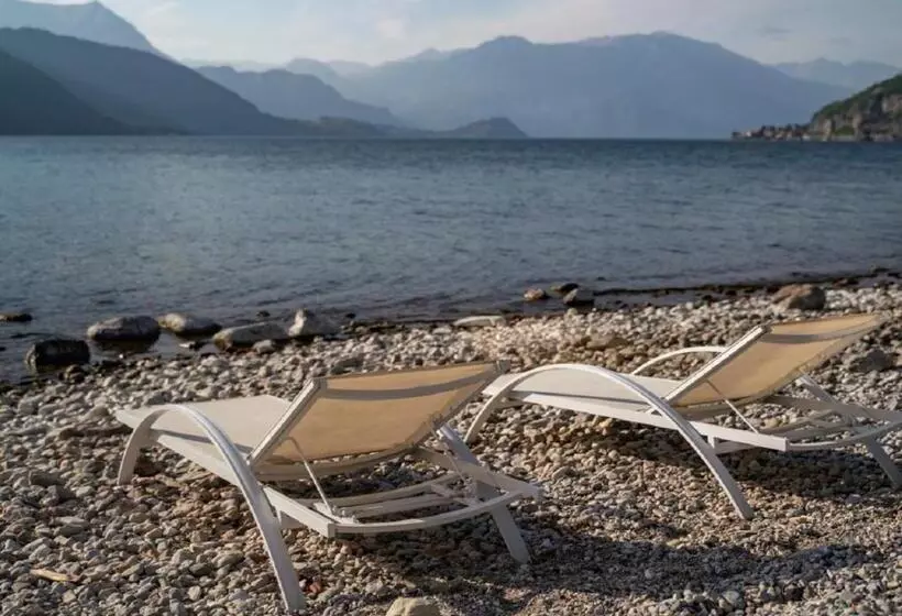 湖の見えるジュニアスイート, Villa Lario Resort Mandello