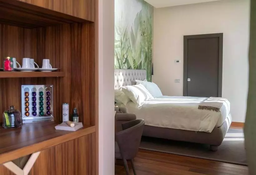 レイクビューデラックスルーム, Villa Lario Resort Mandello