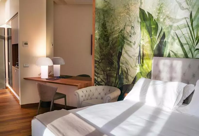 レイクビューデラックスルーム, Villa Lario Resort Mandello