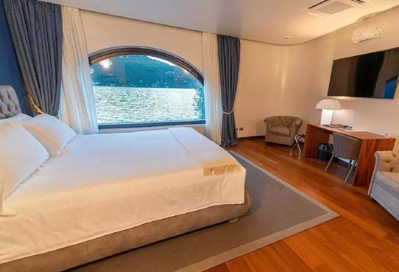 湖の見えるジュニアスイート, Villa Lario Resort Mandello