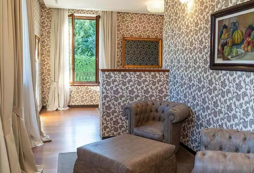 景色の見えるジュニアスイート, Villa Lario Resort Mandello