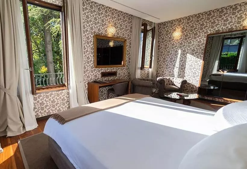 景色の見えるジュニアスイート, Villa Lario Resort Mandello