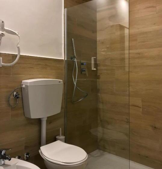 חדר סופריור לארבעה, Eraora Hotel Village