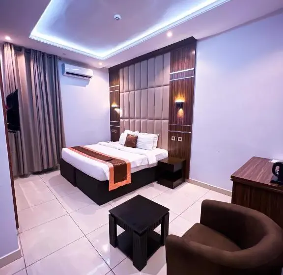 اتاق لوکس, Entrust Hotel And Suites