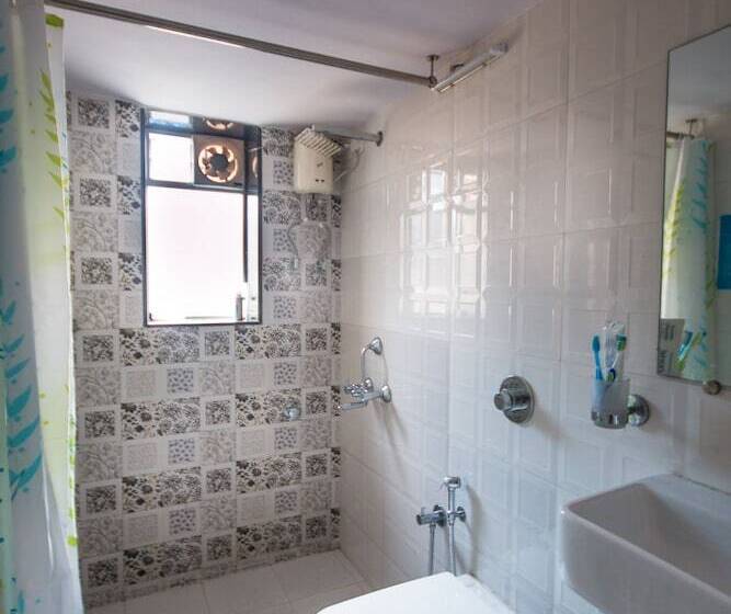 تختخواب در اتاق مشترک, Backpacker Panda Appetite Mumbai