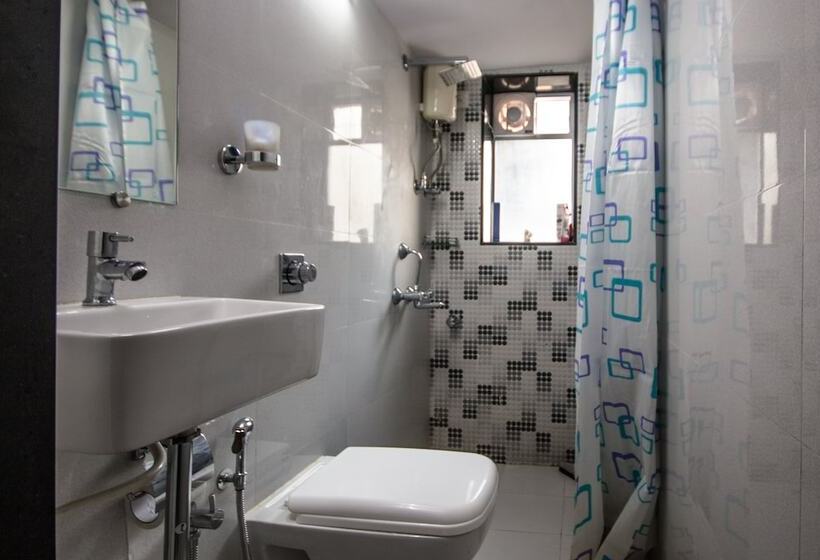 تختخواب در اتاق مشترک, Backpacker Panda Appetite Mumbai