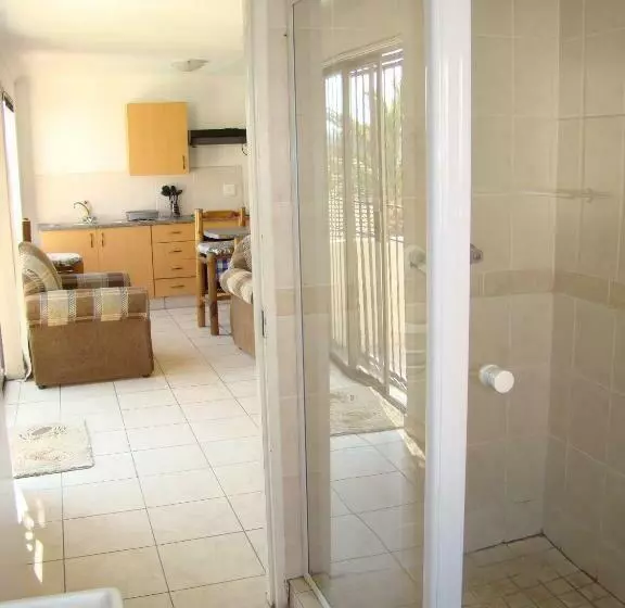 2ベッドルームハウス, Louhallas Accommodation