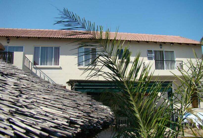 בית, 2 חדרי שינה, Louhallas Accommodation