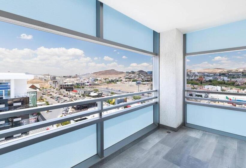 سوئیت با تخت بزرگ, Courtyard by Marriott Chihuahua