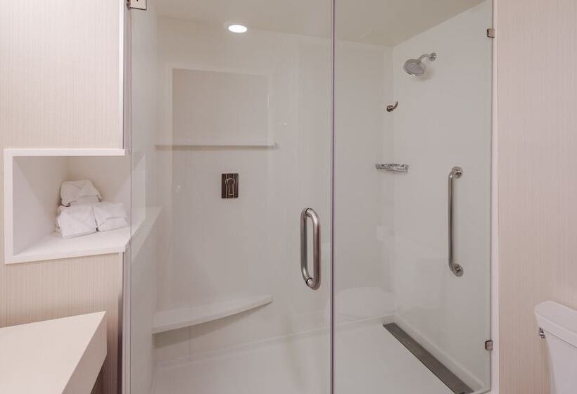 سوییت, Courtyard by Marriott Chihuahua