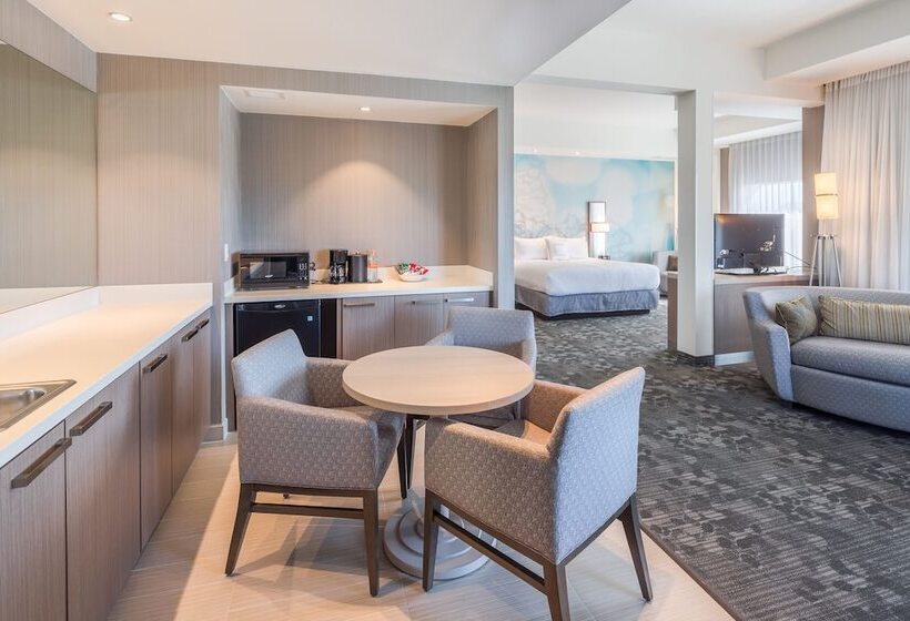 سوییت, Courtyard by Marriott Chihuahua