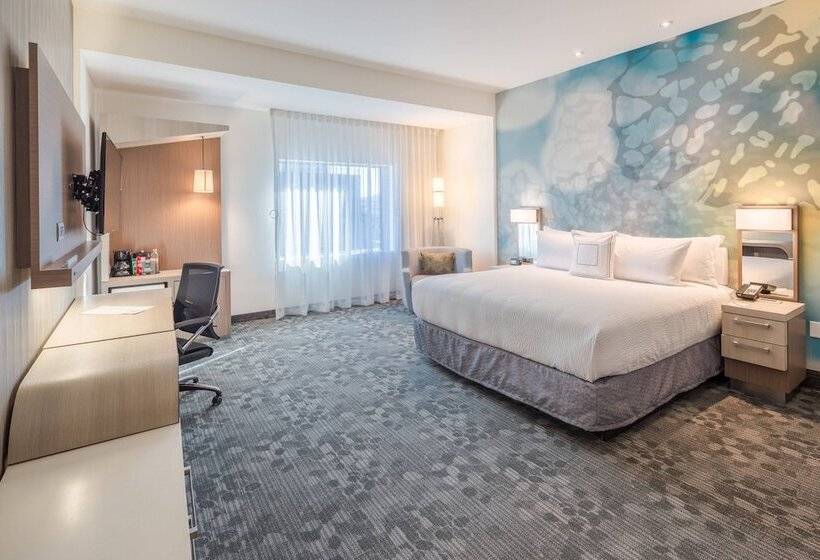 سوییت, Courtyard by Marriott Chihuahua