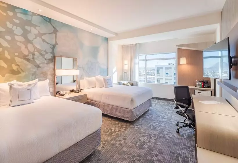 سوییت, Courtyard by Marriott Chihuahua