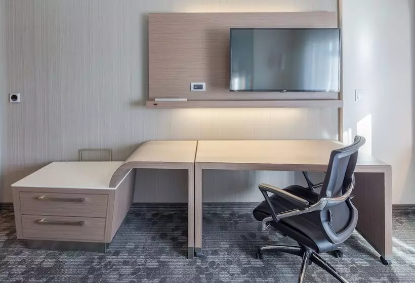 سوییت, Courtyard by Marriott Chihuahua