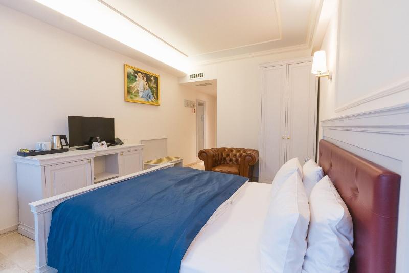 חדר אקונומי, Grand Hotel Palladium