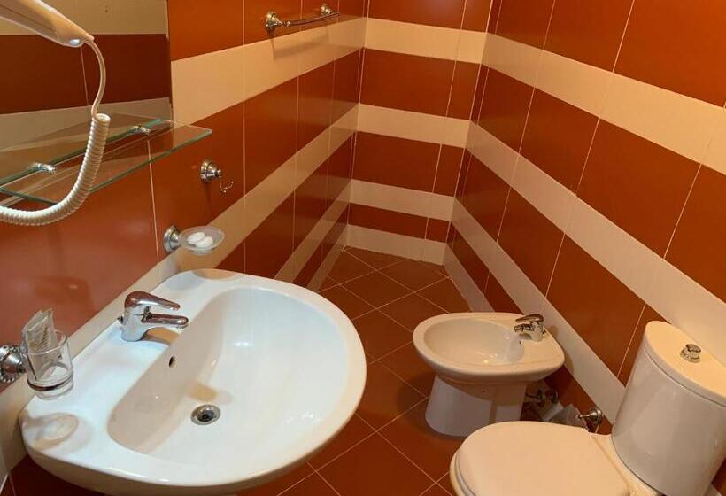 经济房, Kriva Resort