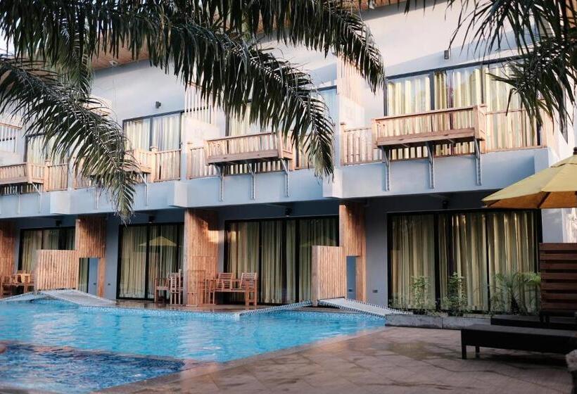 غرفة ديلوكس مزودة بشرفة, Le Pes Villas