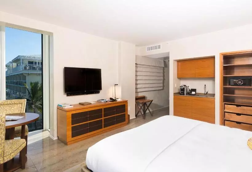 Classic Room with Terrace, Royal Blues