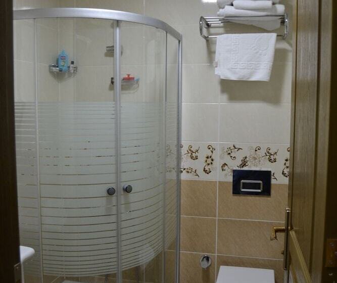 Delüks Üç Kişilik Oda, Stone Art