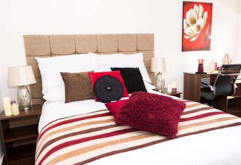 Семейный Номер, Trivelles Mayfair,stockport