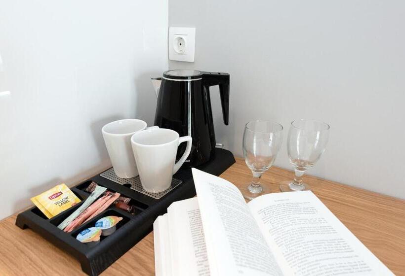 标准间带阳台, Melina Oasis Boutique