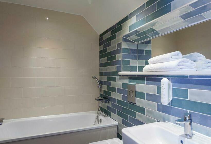 Представительский семейный номер, The White Hart