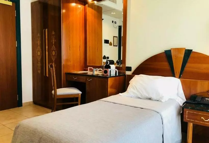 Standard Yhden Hengen Huone, Ariae Dépendance   Alihotels
