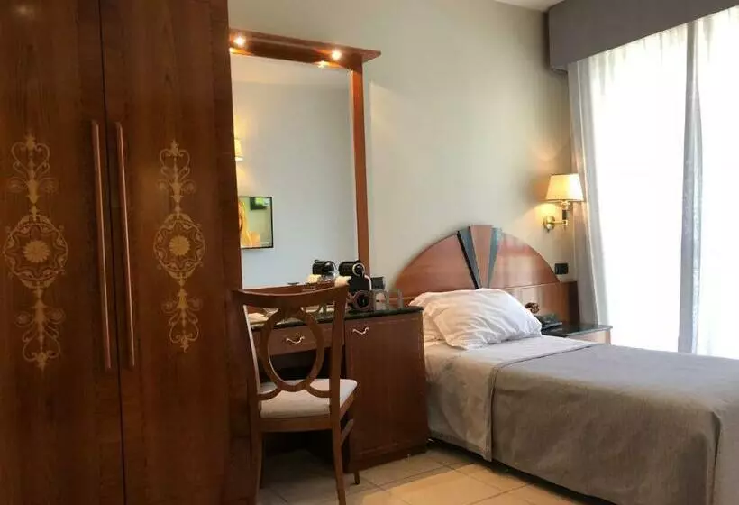 Standard Yhden Hengen Huone, Ariae Dépendance   Alihotels